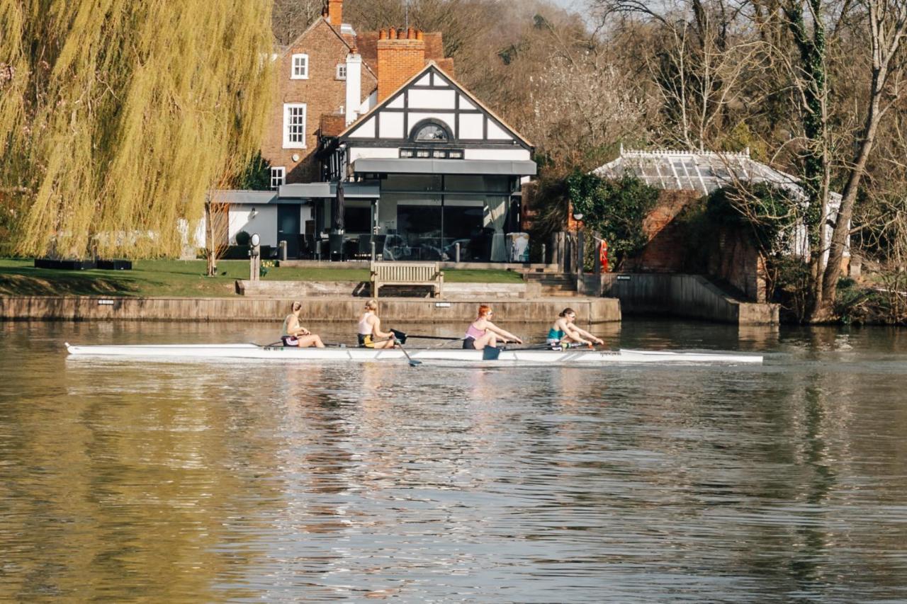 Water'S Edge Henley-on-Thames Exterior foto